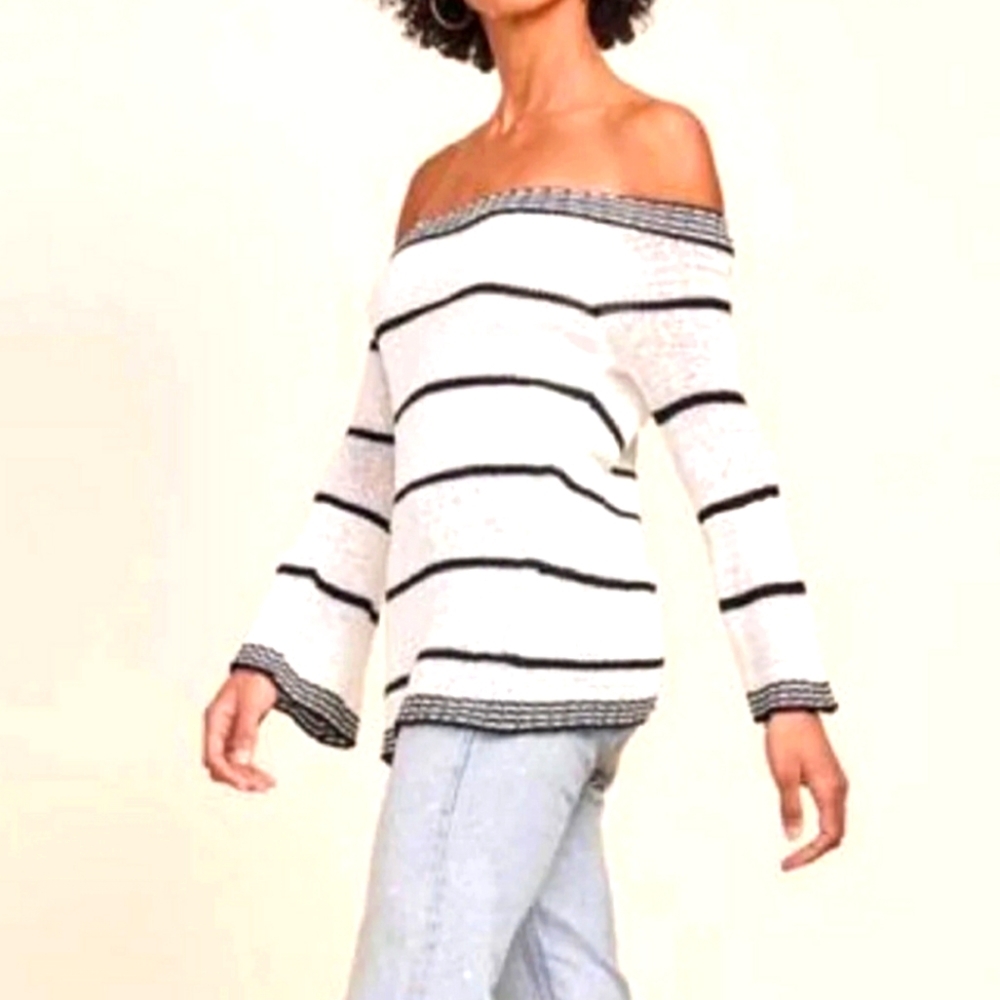 NWT BB Dakota Off The Shoulder Sweater Ivory/Black Size S